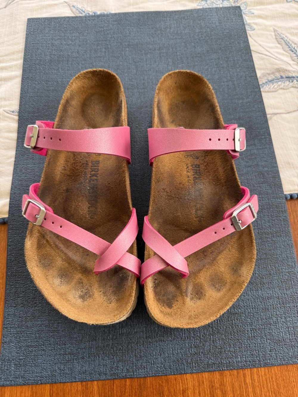 Birkenstock woman's Mayari Sandals Size 40